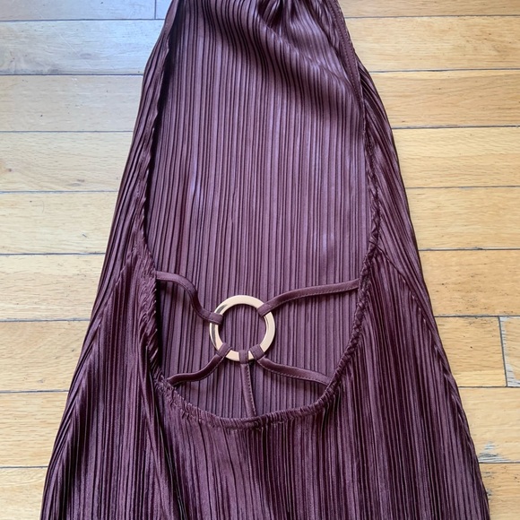 Halter Dress - Picture 5 of 6